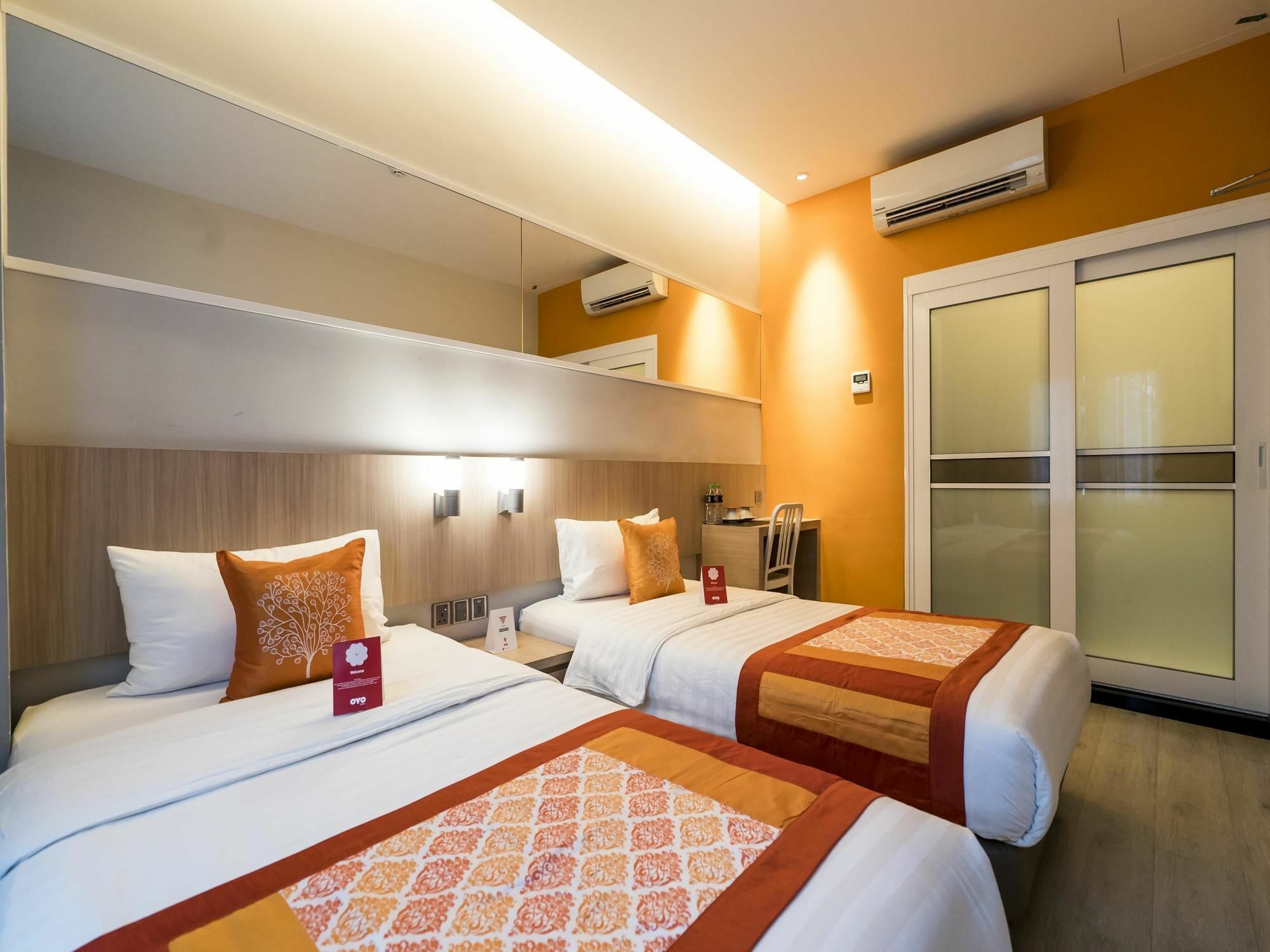 Oyo 279 Orange Premier Hotel Kuala Lumpur Luaran gambar